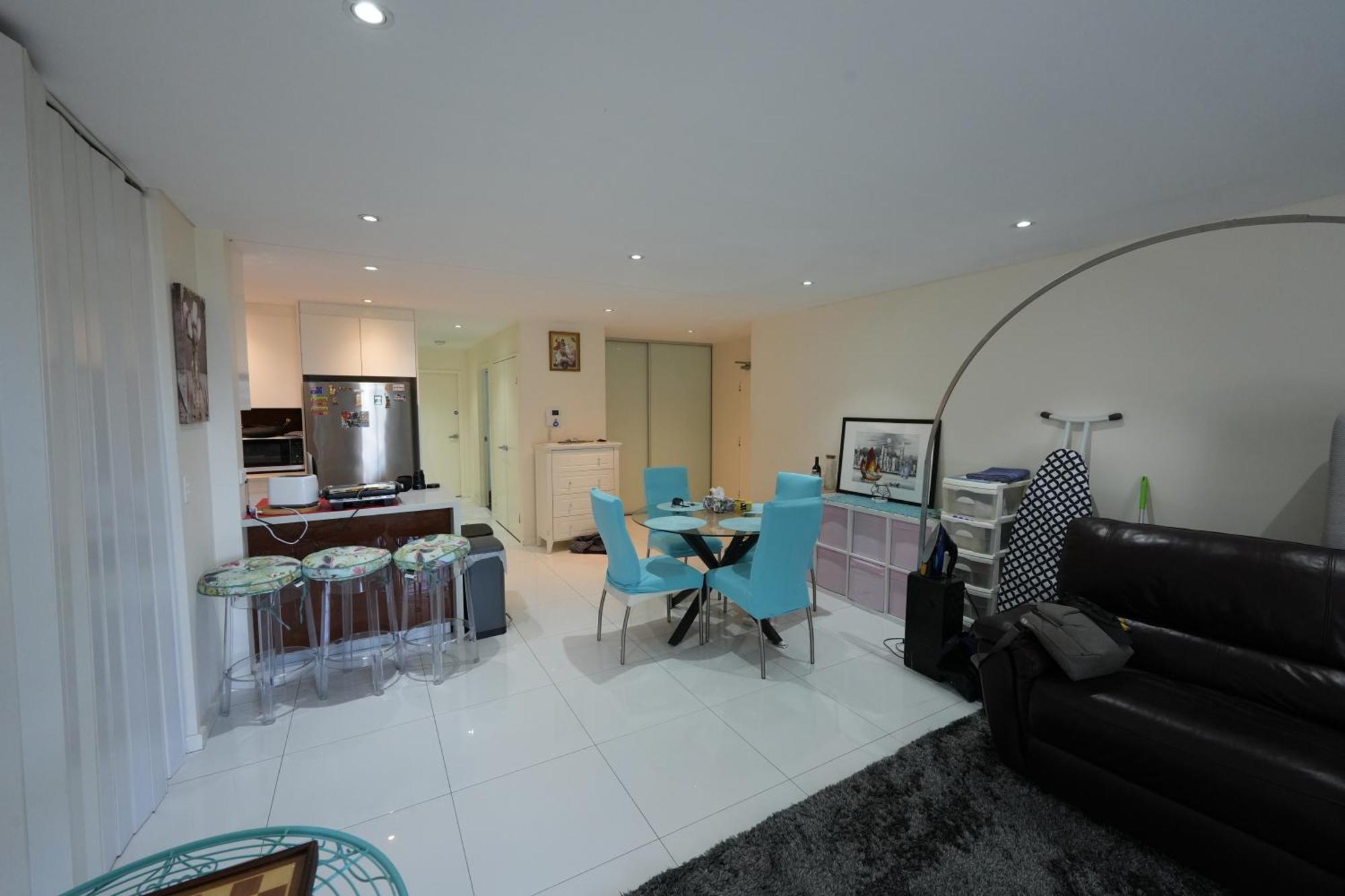 Parramatta Shared Apartment Sydney Room photo
